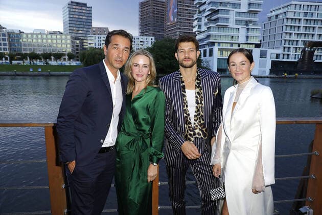 Andreas Elsholz , Denise Zich, Egon Bauder and his wife Mogli Selima Taibi at the German Drama Award ceremony on 9 09 2022 German Drama Award 2022 ceremony in Berlin