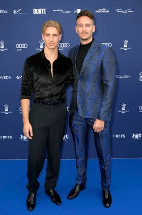 Vladimir Burlakov with friend Martin Samek at the award ceremony of the German Acting Award 2022 in the restaurant Spindler Klatt Berlin, 09 09 2022 Foto:xF.xKernx xFuturexImage