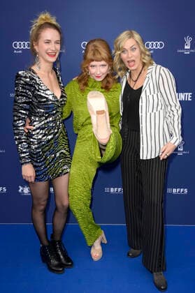 Pia Micaela Barucki, Sarah Bauerett and Gesine Cukrowski at the award ceremony of the German Acting Award 2022 in the restaurant Spindler Klatt Berlin, 09 09 2022 Foto:xF.xKernx xFuturexImage