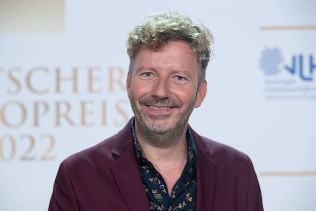 Moderator Thorsten SCHORN, Roter Teppich, Red Carpet Show, Ankunft, arrival, Verleihung des Deutschen Radiopreises 2022 in Hamburg am 08.09.2022, *** Presenter Thorsten SCHORN, red carpet, red carpet show, arrival, arrival, German Radio Award 2022 ceremony in Hamburg on 08 09 2022,