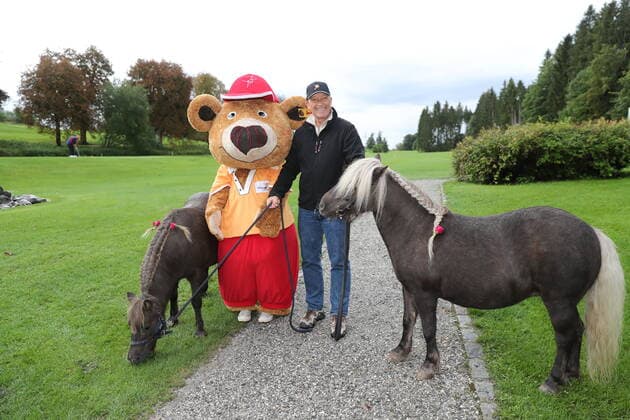 28 Tabaluga Golf Cup Michael Roll and Bolli Bär with 2 ponies, Tutzing Bavaria Germany Golf Course Tutzing