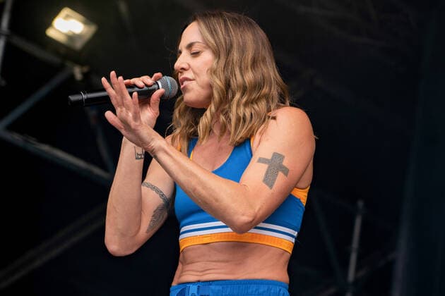 September 10, 2022, Hertfordshire, United Kingdom: Mel C AKA Sporty Spice performing live on stage during the festival. Pub in The Park, now the biggest food and music festival to tour the UK made a stop at St Albans in Hertfordshire .Saturday afternoon the live music stage featured music artists Kaiser Chiefs - Ricky Wilson, Andrew White, Simon Rix, Vijay Mistry and Nick peanut Baines, Melanie C Mel C who is best known as one of the five members of the Spice Girls, during which time she was nicknamed Sporty Spice and the band Dodgy. Also spotted around the festival site were Hairy Biker - Si King and Adam Woodyatt best known for his role as Ian Beale in the BBC soap opera EastEnders. Hertfordshire United Kingdom - ZUMAs197 20220910_zaa_s197_384 Copyright: xBonniexBritainx