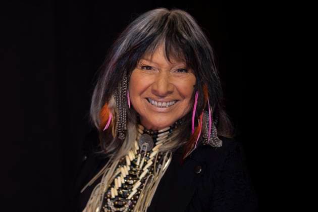 September 11, 2022, Toronto, ON, CAN: Buffy-Sainte Marie arrives to the Toronto International Film FestivalöÄÃ s Tribute Award, in Toronto, Sunday, Sept. 11, 2022. Toronto CAN  - ZUMAc35_ 20220911_zaf_c35_188 Copyright: xChrisxYoungx