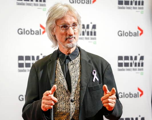 September 11, 2022, Calgary, AB, CANADA: George Fox poses on the red carpet at the Canadian Country Music Awards in Calgary, Alta., Sunday, Sept. 11, 2022. Calgary CANADA  - ZUMAc35_ 20220911_zaf_c35_334 Copyright: xJeffxMcintoshx