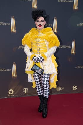 Tim BAMBI MERCURY KNAAK, Red Carpet, Red Carpet Show, Arrival, Arrival, German Television Award, The Night of the Creatives The German Television Award 2022, German Television Award 2022 in Cologne, on 13 09 2022