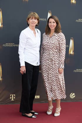 Henriette REKER, Mayor of Cologne, with her office manager Alexandra KAROLI, Red Carpet, Red Carpet Show, Arrival, Arrival, German Television Award, The Night of the Creatives The German Television Award 2022, German Television Award 2022 in Cologne, on 13 09 2022