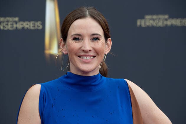 Jeannine MICHAELSEN, presenter, red carpet, red carpet show, arrival, German Television Award, The Night of the Creatives The German Television Award 2022, German Television Award 2022 in Cologne, on 13 09 2022