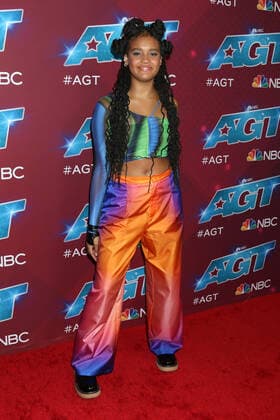 LOS ANGELES - SEP 13: Sarah James at the America s Got Talent Season 17 - Live Show Finale Red Carpet at Pasadena Sheraton Hotel on September 13, 2022 in Pasadena, CA  Copyright: xHutchinsxPhotox xipa-agency.netx x 2022xKathyxHutchinsx xHutchinsx