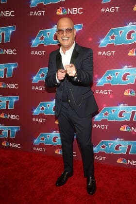 PASADENA, CA - SEPTEMBER 14: Howie Mandel at AmericaÕs Got Talent Season 17 Live Show finale week at the Sheraton Pasadena Hotel on September 14, 2022 in Pasadena, California. Copyright: xFayexSadoux