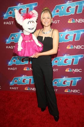 PASADENA, CA - SEPTEMBER 14: Darci Lynne at AmericaÕs Got Talent Season 17 Live Show finale week at the Sheraton Pasadena Hotel on September 14, 2022 in Pasadena, California. Copyright: xFayexSadoux