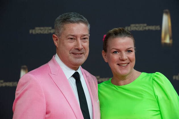 Mirja BOES, actress, Joachim LLAMBI, presenter, red carpet, red carpet show, arrival, arrival, German Television Award, German Television Award 2022, German Television Award 2022 in Cologne, on 14 09 2022
