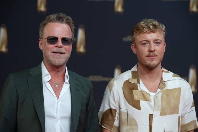 Jenke von WILMSDORFF, with son JANIK red carpet, red carpet show, arrival, arrival, award of the German Television Award, The German Television Award 2022, German Television Award 2022 in Cologne, on 14 09 2022