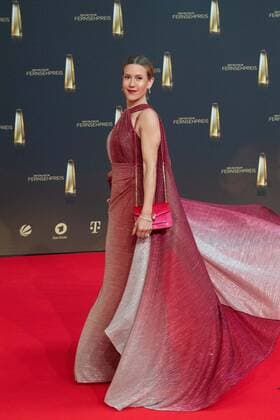 Wolke HEGENBARTH, actress, red carpet, red carpet show, arrival, German Television Award, German Television Award 2022, German Television Award 2022 in Cologne, on 14 09 2022