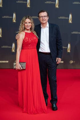 Hans MAHR and Katja BURKHARDT, Red Carpet, Red Carpet Show, Arrival, Arrival, German Television Award, The Night of the Creatives The German Television Award 2022, German Television Award 2022 in Cologne, on 14 09 2022