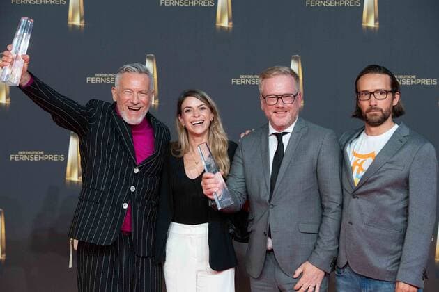 The team of LOL Last One Laughing receives the German Television Award in the category Best Comedy Late Night, German Television Award ceremony, The German Television Award 2022, German Television Award 2022 in Cologne, on 14 09 2022
