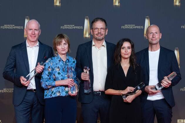 The team of the documentary ,,Wie Gott uns schuf,, receive the German Television Award in the category Best Documentary Reportage, Award of the German Television Award, The German Television Award 2022, German Television Award 2022 in Cologne, on 14 09 2022