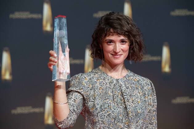 Friederike BECHT, actress, receives the German Television Award as best actress, German Television Award 2022, German Television Award 2022 in Cologne, on 14 09 2022