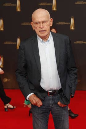 The German Television Award 2021 Günter Wallraff on the red carpet at the award ceremony The German Television Award The TV Highlights of the Year on September 14 at MMC Studios Cologne Copyright: xEventpressxGolejewskix