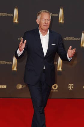 The German Television Award 2021 Johannes B Kerner on the red carpet at the award ceremony The German Television Award The TV Highlights of the Year on September 14 at MMC Studios Cologne Copyright: xEventpressxGolejewskix