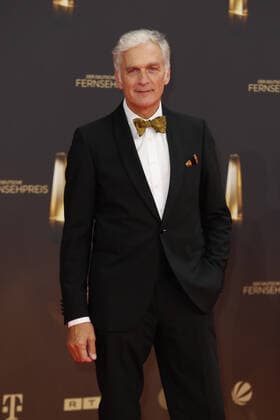 The German Television Award 2021 Walter Sittler on the red carpet at the award ceremony The German Television Award The TV Highlights of the Year on September 14 at MMC Studios Cologne Copyright: xEventpressxGolejewskix