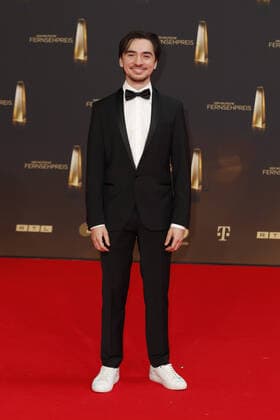 The German Television Award 2021 Ivo Kortlang on the red carpet at the award ceremony The German Television Award The TV Highlights of the Year on September 14 at MMC Studios Cologne Copyright: xEventpressxGolejewskix