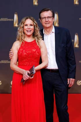 Presenter Katja Burkard and husband and media manager Hans Mahr at the German Television Award 2022 The TV Highlights of the Year at MMC Studios in Ossendorf Cologne, 14 09 2022 NRW Germany Copyright: xChristophxHardtx