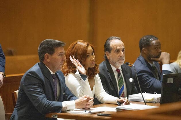 Bilder des Jahres 2022, Entertainment 09 September Entertainment Themen der Woche KW37 Entertainment Bilder des Tages KEW GARDENS, NEW YORK, NY - SEPTEMBER 15: The 29-year-old hip-hop star, whose real name is Belcalis Marlenis Alm¡nzar, avoided jail time by pleading guilty to assault in the third degree and reckless endangerment in the third degree in the assault on two female bartenders at the Angels Gentlemens Club and Restaurant, located at 32-17 College Point Blvd. Cardi B allegedly became enraged, believing that her husband Offset had slept with one of the bartenders on September 15, 2022 in Kew Gardens, New York....People: Cardi B Kew GArdens United States Of America - ZUMAs214 20220915_zba_s214_002 Copyright: xSMGx
