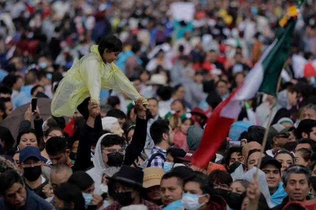 212th Anniversary Of The Independence Of Mexico Thousands of people gather in the Zocalo in Mexico City for the Mexican Independence Shout, led by AndrÃ s Manuel Lopez Obrador, President of Mexico. Mexico City Mexico City Mexico  Copyright: xGerardoxVieyrax originalFilename: vieyra-notitle220916_nprQT.jpg