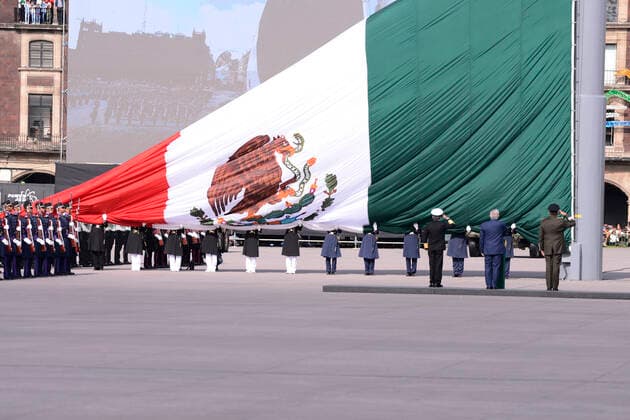 September 16, 2022, Mexico City, Mexico: MexicoÃ¢â‚¬â ¢s President Andres Manuel Lopez Obrador accompanied by Secretary of National Defense (SEDENA) Luis Cresencio Sandoval and Secretary of the Navy Jose Rafael Ojeda Duran, arriving at the ceremony of the civic-military parade as part of the commemoration of the 212th Anniversary of the beginning of Mexico s Independence in the downtown. on September 16, 2022 in Mexico City, Mexico. Mexico City Mexico - ZUMAe321 20220916_zia_e321_055 Copyright: xCarlosxTischlerxEyepixxGroupx