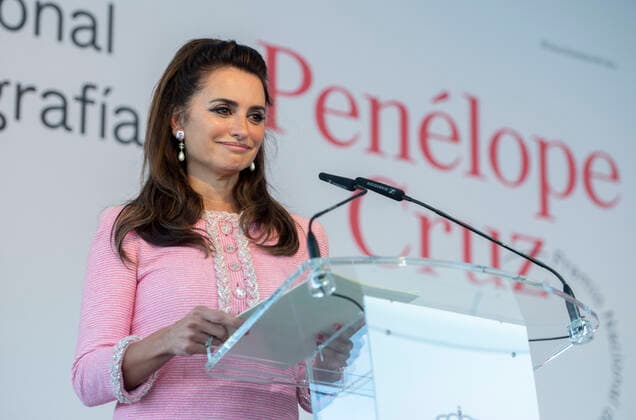 National Cinematography Award - 70th San Sebastian Film Festival Actress PenÃ lope Cruz thanks the National Cinematography Award 2022, Tabakalera International Center for Contemporary Culture, on September 17, 2022, in San Sebastian, Guipuzkoa, Basque Country (Spain). San Sebastian Spain Spain  Copyright: xAlbertoxOrtegax originalFilename: agency-penlopec220917_nptkv.jpg