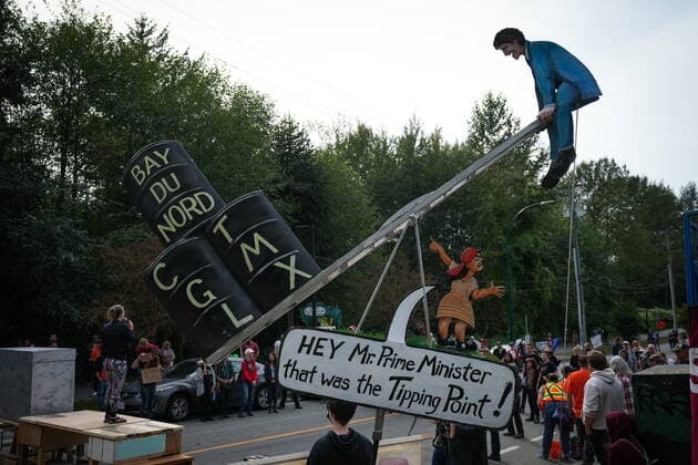 September 17, 2022, BURNABY, BC, CANADA: A caricature of Prime Minister Justin Trudeau is seen during a protest against the Trans Mountain pipeline and a rally calling for the protection of Stoney Creek, in Burnaby, B.C., on Saturday, September 17, 2022. BURNABY CANADA  - ZUMAc35_ 20220917_zaf_c35_112 Copyright: xDarrylxDyckx