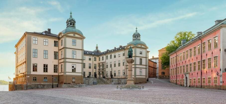 Wrangel Palace, Swedish: Wrangelska palatset, or Court of Appeal of Svealand, Gamla Stan, Stockholm, Sweden, Wrangel Palace, Swedish: Wrangelska palatset, or Court of Appeal of Svealand, a townhouse mansion with Stenbock Palace on the right, Riddarholmen islet, Gamla Stan, the old town of Stockholm, Sweden, Wrangel Palace, Swedish: Wrangelska palatset, or Court of Appeal of Svealand, a townhouse mansion with Stenbock Palace on the right, Riddarholmen islet, Gamla Stan, the old town of Stockholm, Sweden, 17.07.2022, Copyright: xkeladawyx Panthermedia31619167.jpg