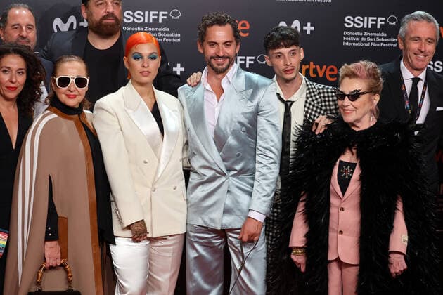 Juliette Binoche Receives The Donostia Award At San Sebastian Film Festival Carmen Machi, Dora Porstigo, Paco Leon, Ayax Pedrosa and Carmen Maura attend the presentation of the honorary Donostia Award at the 70th edition of the film festival to Juliette Binoche, on September 18, 2022, in San Sebastian (Basque Country, Spain). San Sebastian Spain Spain  Copyright: xRaulxTerrelx originalFilename: agency-juliette220918_npcFH.jpg