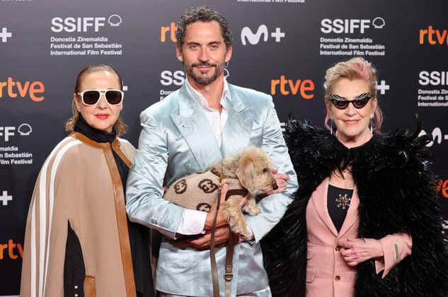 Juliette Binoche Receives The Donostia Award At San Sebastian Film Festival Carmen Machi, Paco Leon and Carmen Maura attend the presentation of the honorary Donostia Award at the 70th edition of the film festival to Juliette Binoche, on September 18, 2022, in San Sebastian (Basque Country, Spain). San Sebastian Spain Spain  Copyright: xRaulxTerrelx originalFilename: agency-juliette220918_npyTI.jpg
