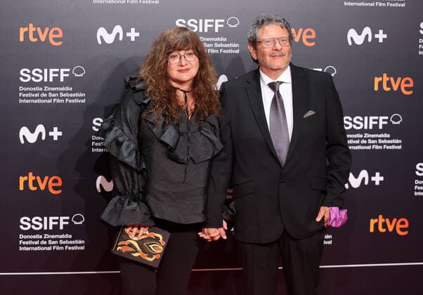 Juliette Binoche Receives The Donostia Award At San Sebastian Film Festival Isabel Coixet and Reed Brody attend the presentation of the honorary Donostia Award at the 70th edition of the film festival to Juliette Binoche, on September 18, 2022, in San Sebastian (Basque Country, Spain). San Sebastian Spain Spain  Copyright: xRaulxTerrelx originalFilename: agency-juliette220918_npWU8.jpg