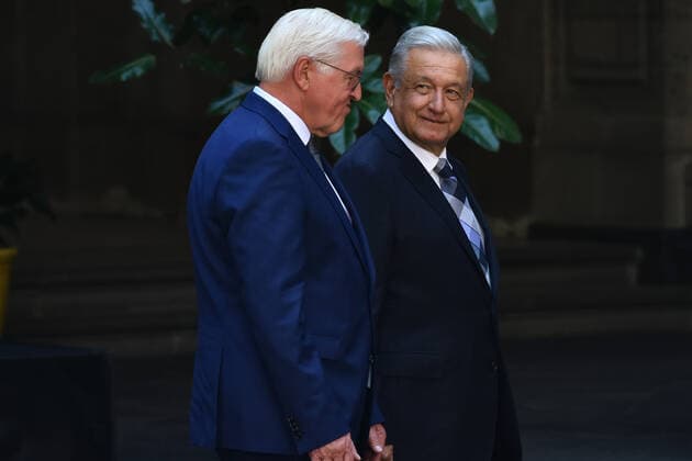 September 20, 2022, Mexico City, Mexico: President of the Federal Republic of Germany Frank-Walter Steinmeier and Mexico s President Andres Manuel Lopez Obrador during the welcoming ceremony before to the Germany-Mexico bilateral meeting as part of Frank-Walter Steinmeier s Working Visit to Mexico at the National Palace. on September 20, 2022 in Mexico City, Mexico. Mexico City Mexico - ZUMAe321 20220920_zia_e321_016 Copyright: xCarlosxTischlerxEyepixxGroupx