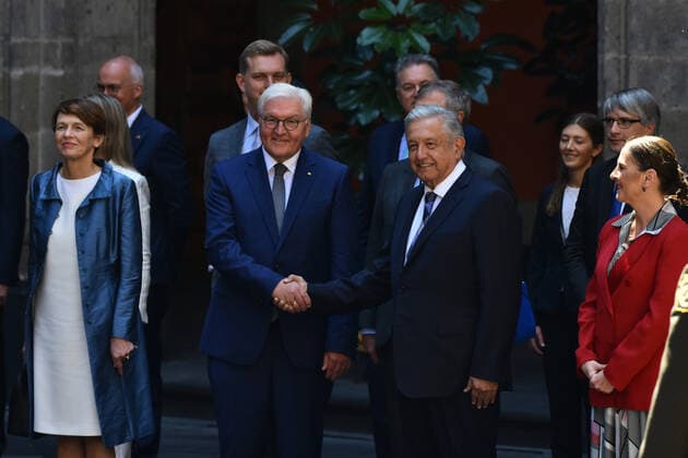 September 20, 2022, Mexico City, Mexico: (L) President of the Federal Republic of Germany Frank-Walter Steinmeier accompanied by his wife Elke BoÂ¼denbender and Mexico s President Andres Manuel Lopez Obrador accompanied by his wife Beatriz Gutio rrez MoÂ¼ller during the welcoming ceremony before to the Germany-Mexico bilateral meeting as part of Frank-Walter Steinmeier s Working Visit to Mexico at the National Palace. on September 20, 2022 in Mexico City, Mexico. Mexico City Mexico - ZUMAe321 20220920_zia_e321_006 Copyright: xCarlosxTischlerxEyepixxGroupx