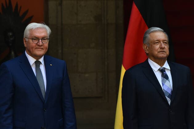 September 20, 2022, Mexico City, Mexico: President of the Federal Republic of Germany Frank-Walter Steinmeier and Mexico s President Andres Manuel Lopez Obrador during the welcoming ceremony before to the Germany-Mexico bilateral meeting as part of Frank-Walter Steinmeier s Working Visit to Mexico at the National Palace. on September 20, 2022 in Mexico City, Mexico. Mexico City Mexico - ZUMAe321 20220920_zia_e321_011 Copyright: xCarlosxTischlerxEyepixxGroupx