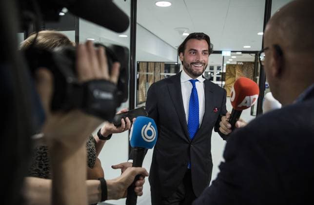 2022-09-21 20:40:11 THE HAGUE - Thierry Baudet (FvD) after the entire cabinet left the plenary room during Baudet s contribution, during the first day of the General Political Reflections, the debate after the Speech from the Throne on Budget Day. During the debate, the main features of the budget of millions and the national budget were discussed. ANP SEM VAN DER WAL netherlands out - belgium out *** 2022 09 21 20 40 11 THE HAGUE Thierry Baudet FvD after the entire cabinet left the plenary room during Baudet s contribution, during the first day of the General Political Reflections, the debate after the Speech from the Throne on Budget Day During the debate, the main features of the budget of millions and the national budget were discussed  Copyright: xx x455136109x originalFilename: 455136109.jpg