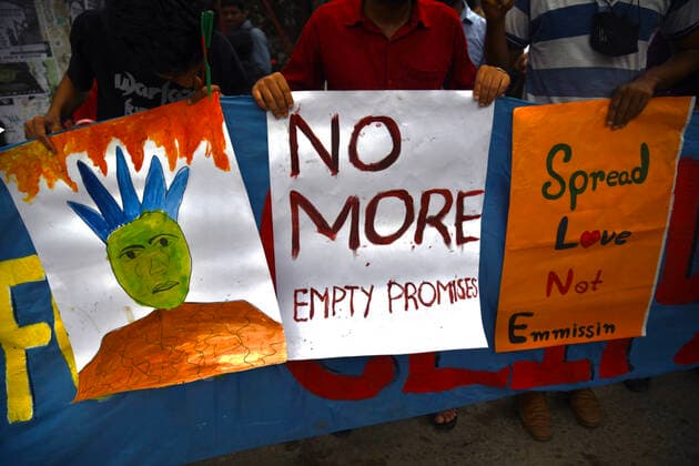 Bangladesch, Globaler Klimastreik in Dhaka Global Climate Strike 2022 In Dhaka Activists take part in a rally to mark the Global Climate Strike in front of the National Press Club in Dhaka, Bangladesh on September 23, 2022. Dhaka Bangladesh  Copyright: xSyedxMahamudurxRahmanx originalFilename: rahman-notitle220923_nptl0.jpg