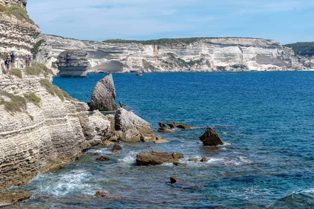 Bonifacio Themenbild, Symbolbild,Korsika, Insel, Tourismus, Urlaub, FRA, 02.09.22 Steilkueste, Kueste, Meer, Felsen Themenbild, Symbolbild,Korsika, Insel, Tourismus, Urlaub, FRA, 02.09.22, *** Bonifacio theme image, icon image,Corsica, island, tourism, vacation, FRA, 02 09 22 steep coast, coast, sea, rocks theme image, icon image,Corsica, island, tourism, vacation, FRA, 02 09 22, Copyright: xWolfgangxFrank Eibner-Pressefotox EP_WFK