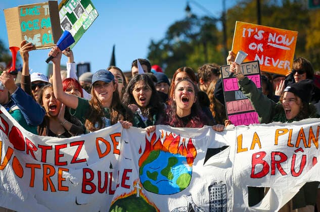 September 23, 2022, Montreal, Quebec, Canada: Thousands of protesters gathered for a climate march, demanding more action on climate change from elected officials. The event was part of the Fridays for Future Movement, an international, youth-led initiative inspired by Swedish activist Greta Thunberg. Montreal Canada - ZUMAs278 20220923_zip_s278_021 Copyright: xSerkanxSenturkx