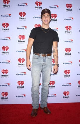 23 September 2022 - Las Vegas, NV - Tayler Holder. 2022 iHeart Radio Music Festival Friday Red Carpet Arrivals at the T-Mobile Arena. Photo Credit: MJT AdMedia 284464 2022-09-23 NV Las Vegas Etats-Unis  Copyright: xAdMediax STAR_284464_039