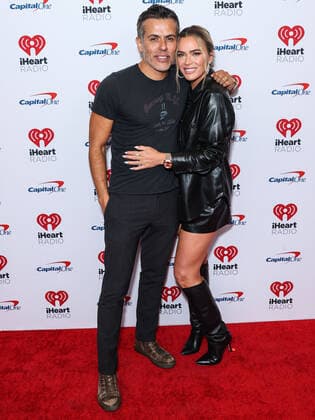 2022 iHeartRadio Music Festival - Night 1 - Press Room Edwin Arroyave and Teddi Jo Mellencamp Arroyave pose in the press room at the 2022 iHeartRadio Music Festival - Night 1 held at the T-Mobile Arena on September 23, 2022 in Las Vegas, Nevada, United States. T-Mobile Arena, Las Vegas, Nevada Nevada United States  Copyright: xImagexPressxAgencyx originalFilename: collin-2022ihea220924_npFpx.jpg