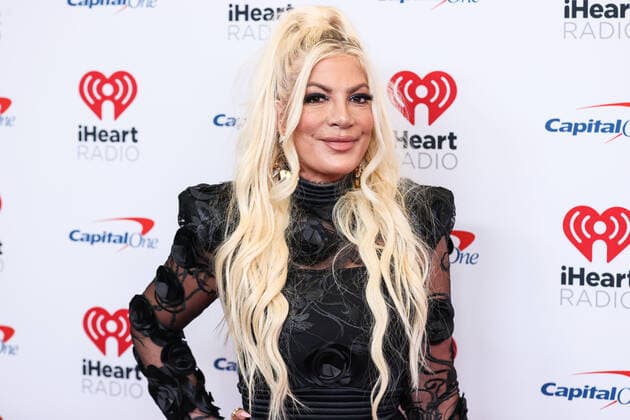 2022 iHeartRadio Music Festival - Night 1 - Press Room Tori Spelling poses in the press room at the 2022 iHeartRadio Music Festival - Night 1 held at the T-Mobile Arena on September 23, 2022 in Las Vegas, Nevada, United States. T-Mobile Arena, Las Vegas, Nevada Nevada United States  Copyright: xImagexPressxAgencyx originalFilename: collin-2022ihea220924_np72W.jpg