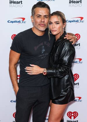 2022 iHeartRadio Music Festival - Night 1 - Press Room Edwin Arroyave and Teddi Jo Mellencamp Arroyave pose in the press room at the 2022 iHeartRadio Music Festival - Night 1 held at the T-Mobile Arena on September 23, 2022 in Las Vegas, Nevada, United States. T-Mobile Arena, Las Vegas, Nevada Nevada United States  Copyright: xImagexPressxAgencyx originalFilename: collin-2022ihea220924_npWqK.jpg