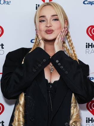 2022 iHeartRadio Music Festival - Night 1 - Press Room Kim Petras poses in the press room at the 2022 iHeartRadio Music Festival - Night 1 held at the T-Mobile Arena on September 23, 2022 in Las Vegas, Nevada, United States. T-Mobile Arena, Las Vegas, Nevada Nevada United States  Copyright: xImagexPressxAgencyx originalFilename: collin-2022ihea220924_npGRa.jpg