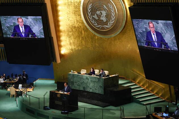 Bilder des Jahres 2022, News 09 September News Themen der Woche KW38 NEW YORK CITY, UNITED STATES - SEPTEMBER 24, 2022: Russia s Foreign Minister Sergei Lavrov speaks during the general debate at the 77th session of the United Nations General Assembly at the UN headquarters. Valery Sharifulin TASS  TS143BC9