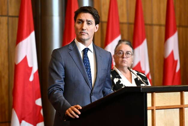 September 24, 2022, Ottawa, ON, CAN: Prime Minister Justin Trudeau and Minister of National Revenue Diane Lebouthillier listen to ministers speaking via videoconference during a news conference on the federal government s response to Hurricane Fiona, in Ottawa, on Saturday, Sept. 24, 2022. Ottawa CAN  - ZUMAc35_ 20220924_zaf_c35_085 Copyright: xJustinxTangx