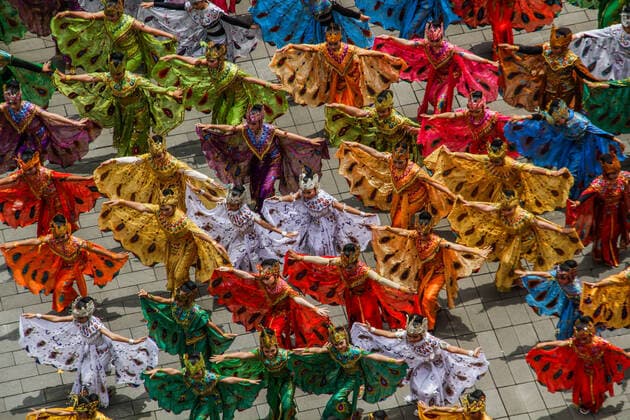 September 18, 2022, Bandung, West Java, Indonesia: Aerial view show dancers take a part in mass traditional dance from West Java, Peacock Dance (Tari Merak) in Bandung. The cultural event, which was attended by artists and dancers from various regions in West Java, was held in commemoration of the International Day of Peace which falls on September 21 and as an effort, the Peacock Dance (Tari Merak) can be recognized by UNESCO as an intangible cultural heritage. Bandung Indonesia - ZUMAs281 20220918_zip_s281_003 Copyright: xAlgixFebrixSugitax